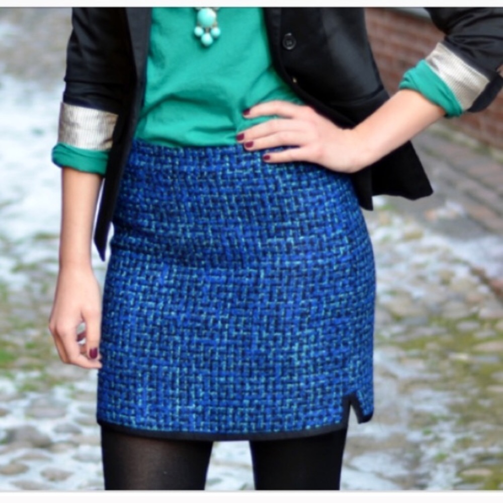 J crew skirt size 12 black and blue knit